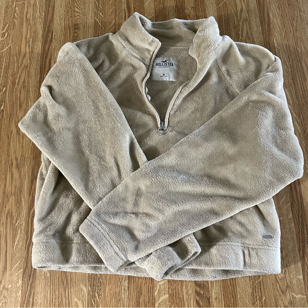 Hollister Sweatshirt